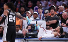 纽约窒息夜：18次助攻与一场全民癫狂的死亡